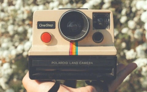 How to Use a Vintage Polaroid Camera (Beginner-Friendly):